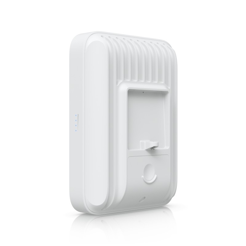 Ubiquiti UniFi 5G Max Outdoor &bull 1x Nano SIM &bull 1x Nano SIM or eSIM &bull 1x 2.5 GbE &bull PoE in &bull U5G-Max-Outdoor -