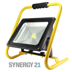 Synergy 21 LED AKKU Baustrahler 50W gelb/kaltweiß